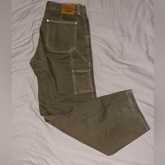 Levi’s Baggy Dad Utility Pants - Picture 1 of 3